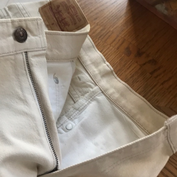 Levi’s - Picture 2 of 8